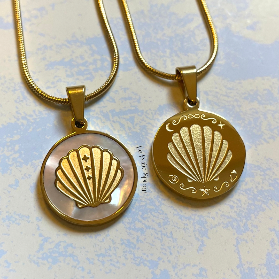 Beach Lover Forever Double-Sided Light Shell Necklace