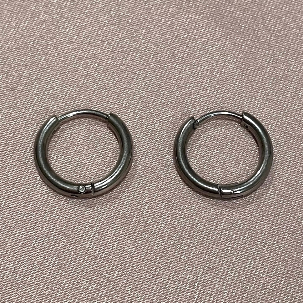 Ivy Stamp Dainty Double-Sided Mini Hoop Earrings