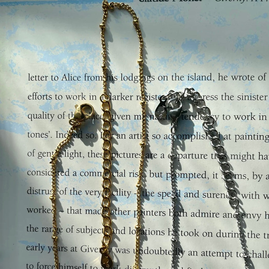 Great Beauty Double-Sided Necklace