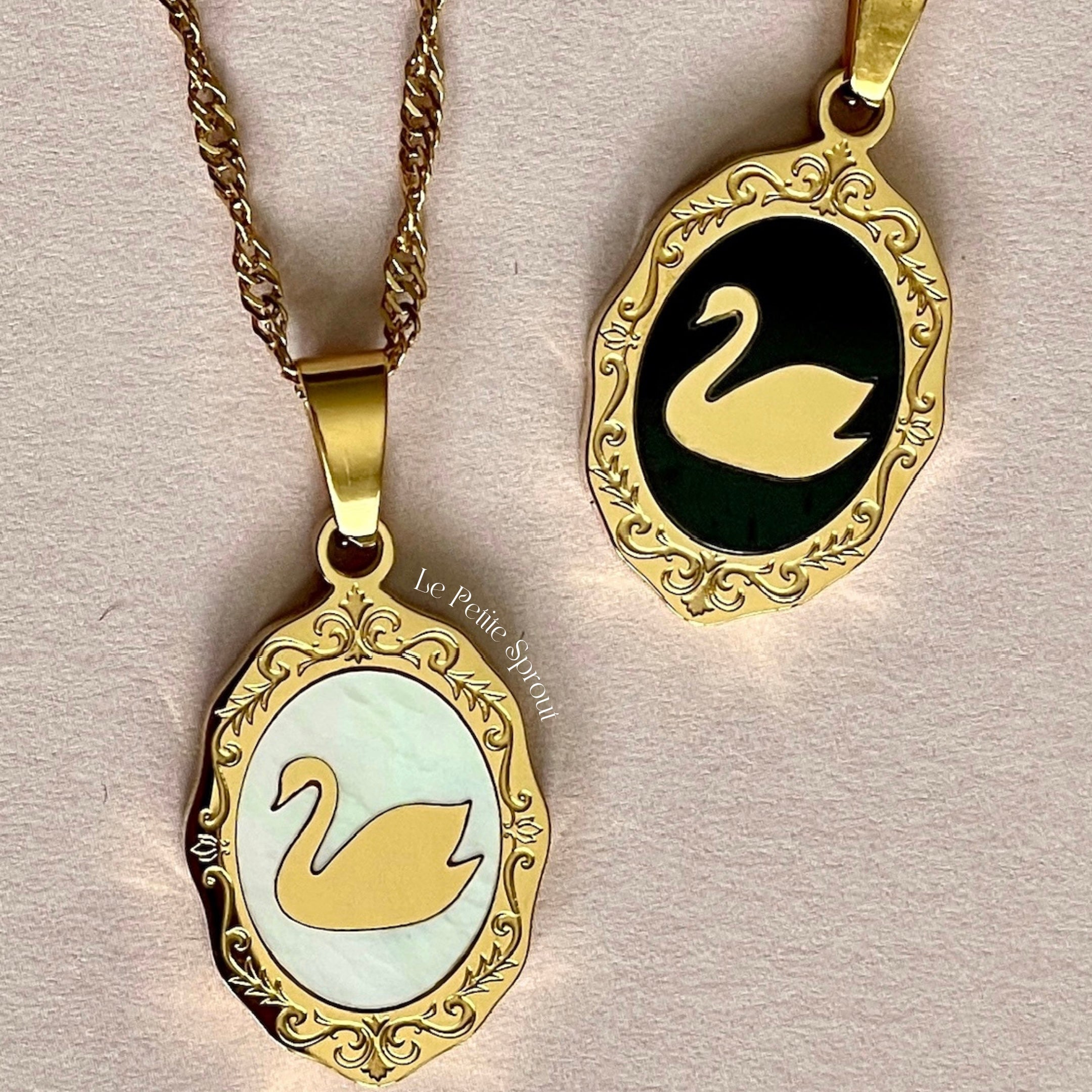 Swan Portrait Double-Sided Necklace